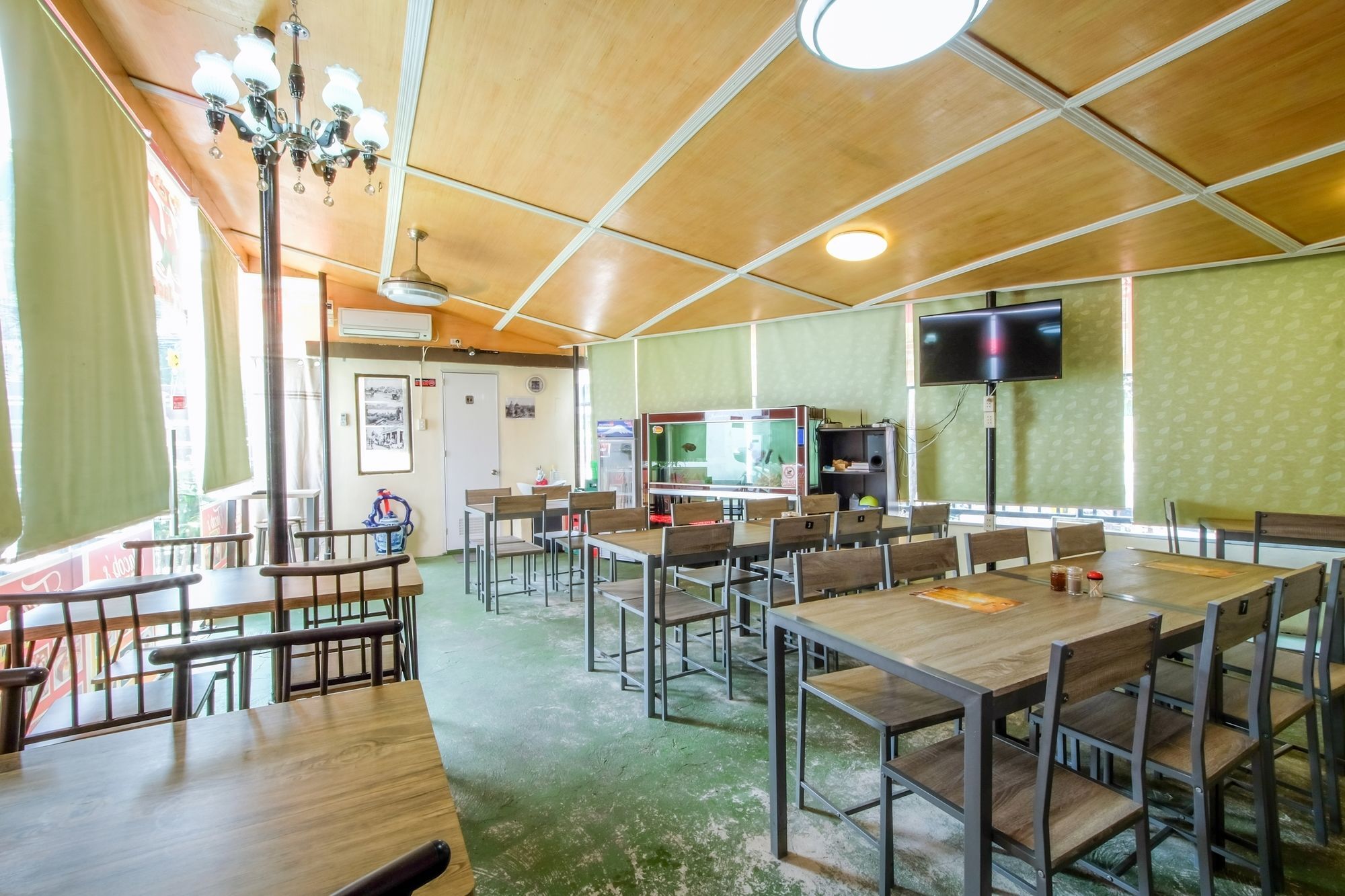 Zen Hostel Quirino Ave. Malate Манила Екстериор снимка